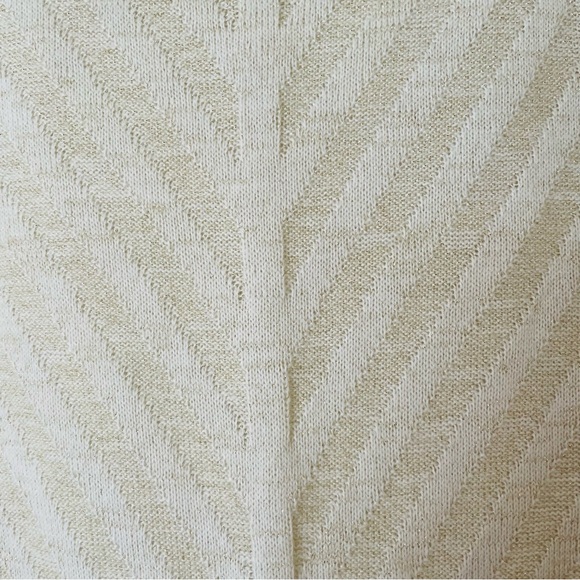 EUC Dana Bachman Beige Gold Metallic Chevron Knit Pullover Sweater Sparkle Chic - Picture 3 of 4